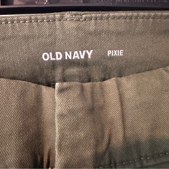 Old Navy Pixie Pants – Olive Green, Size 10 (NWT) - Picture 4 of 9